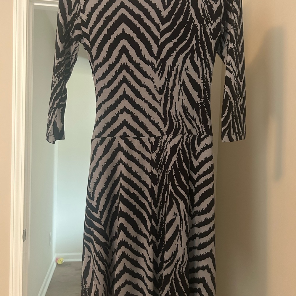 Enfocus Studio Black and White Sheath Dress 3/4 Sleeve Night Out